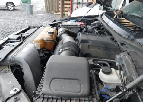 2019 Ford F-150 Lariat z USA, uszkodzony, nr VIN 1FTFX1E45KKD62811